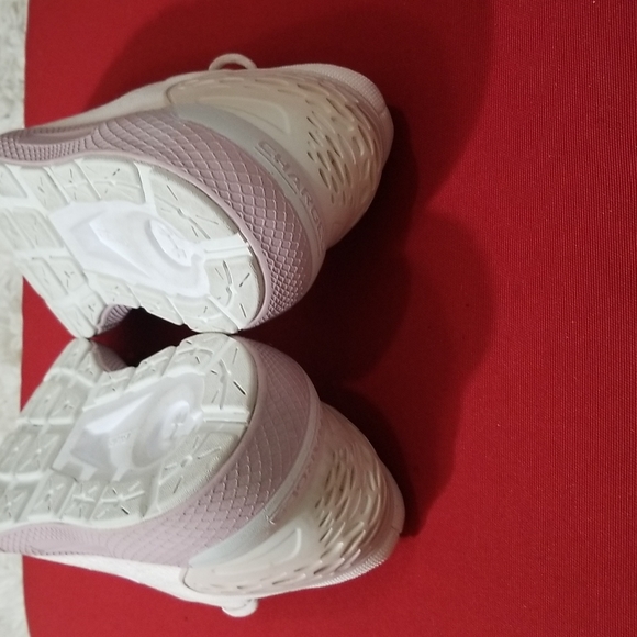 UNDER ARMOUR SNEAKERS - Picture 9 of 11